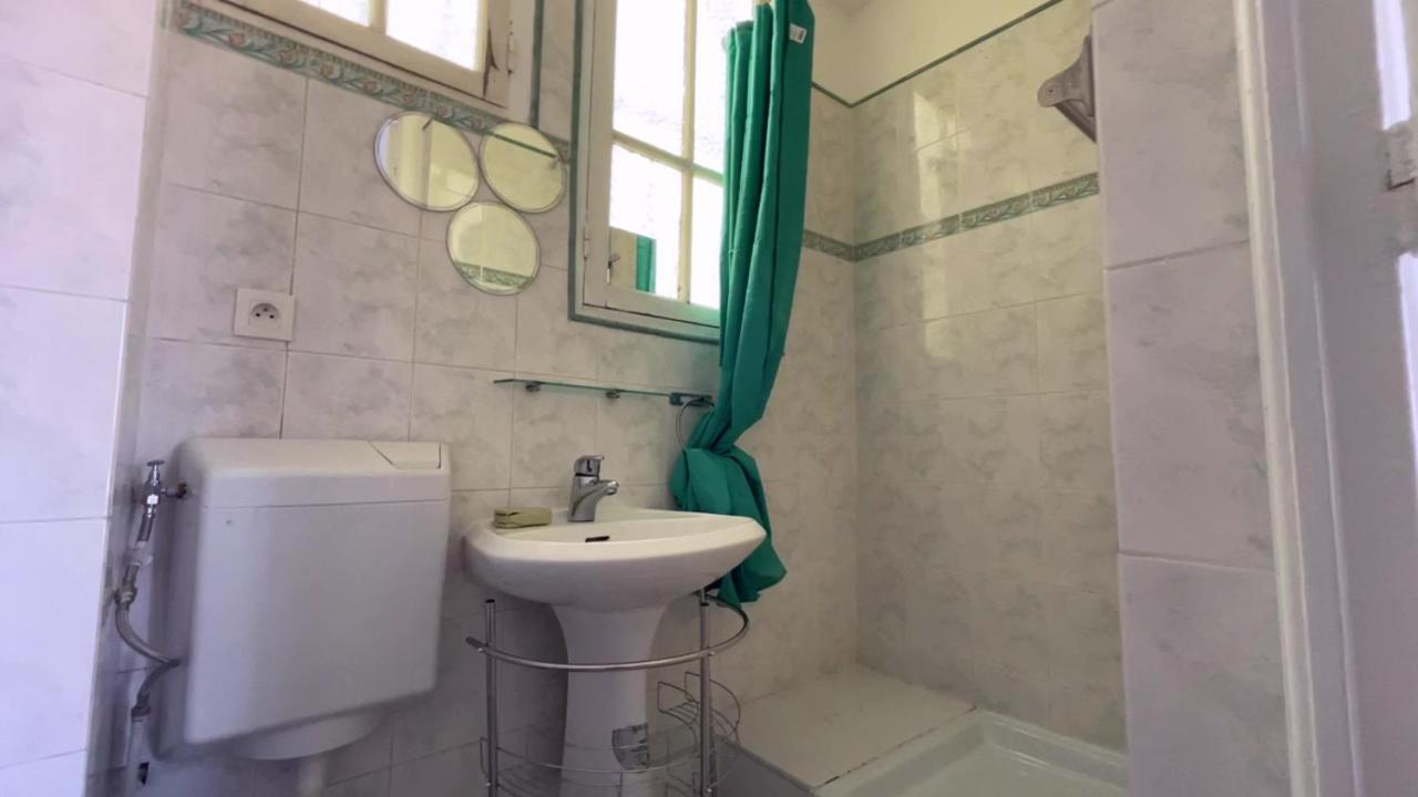 Le Balestre Apartment *